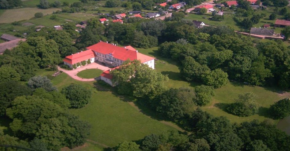 Schloss Hoppenrade, Löwenberger Land, Germany
